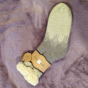 GaaHuu Grey Slipper Socks
